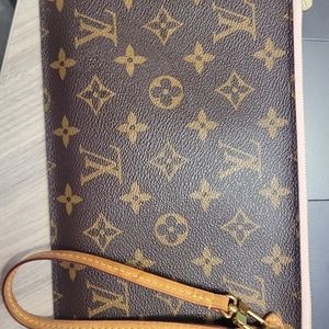 LV MM Pochette/Wristlet